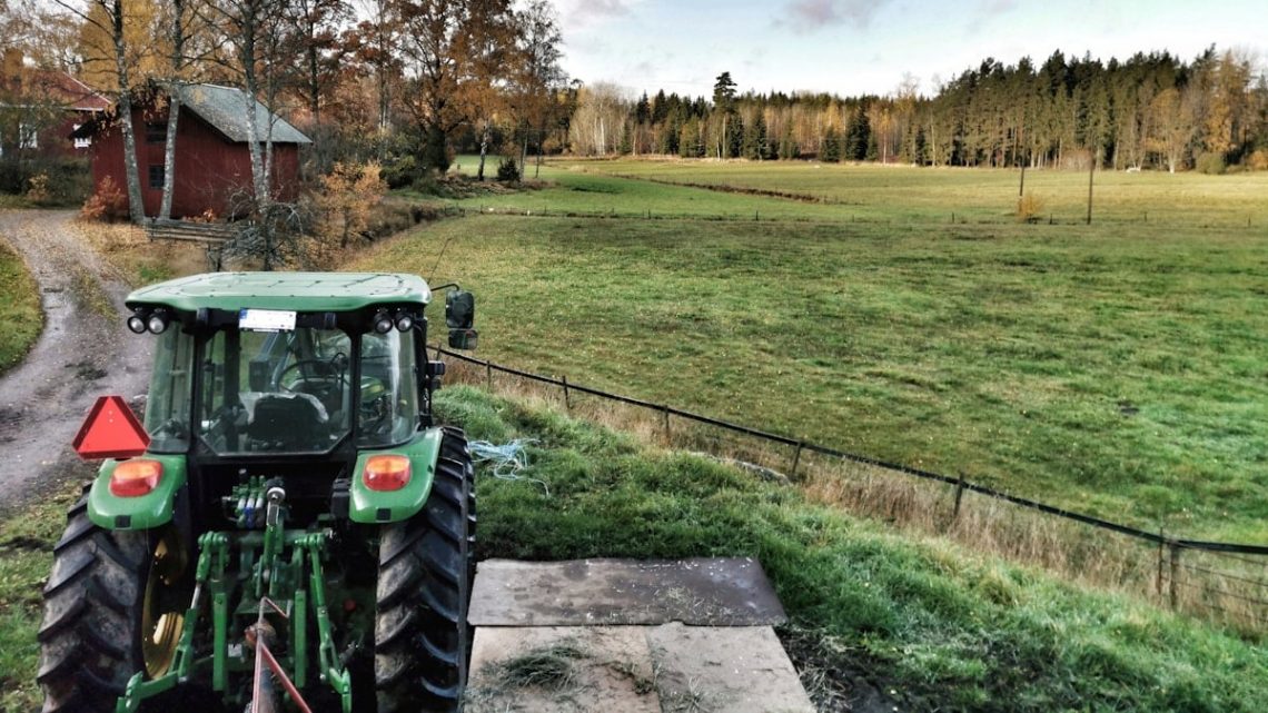 Tractor